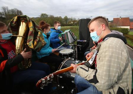 BUDNICA 1. MAJ 01a FOTO LJUBO VUKELIČ – kopija